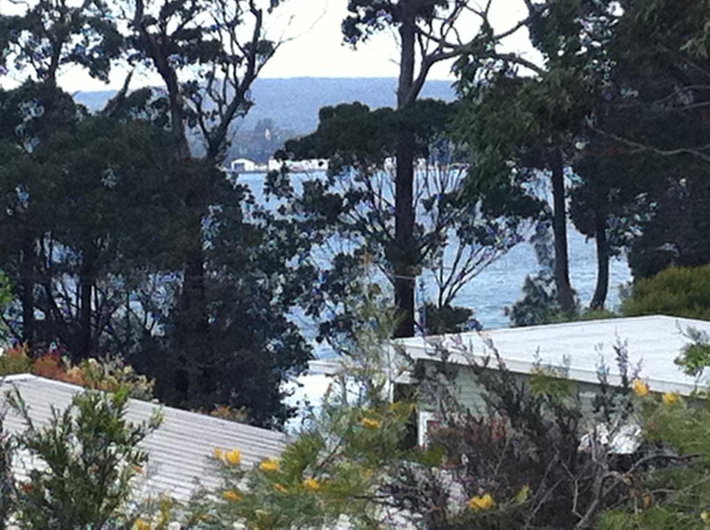 Hyams Beach - A Secret Treasure Bilik gambar